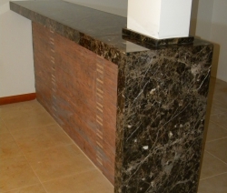 Marrom Emperador